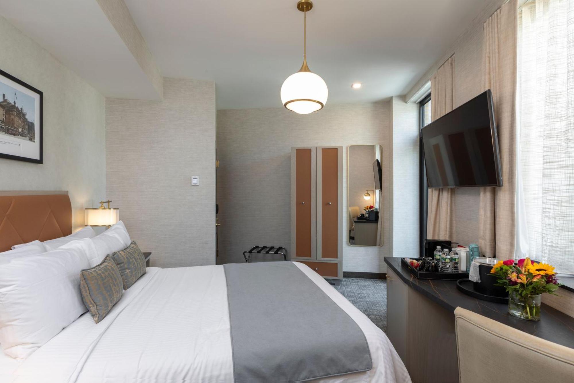 Broadway Plaza Hotel Нью-Йорк Экстерьер фото