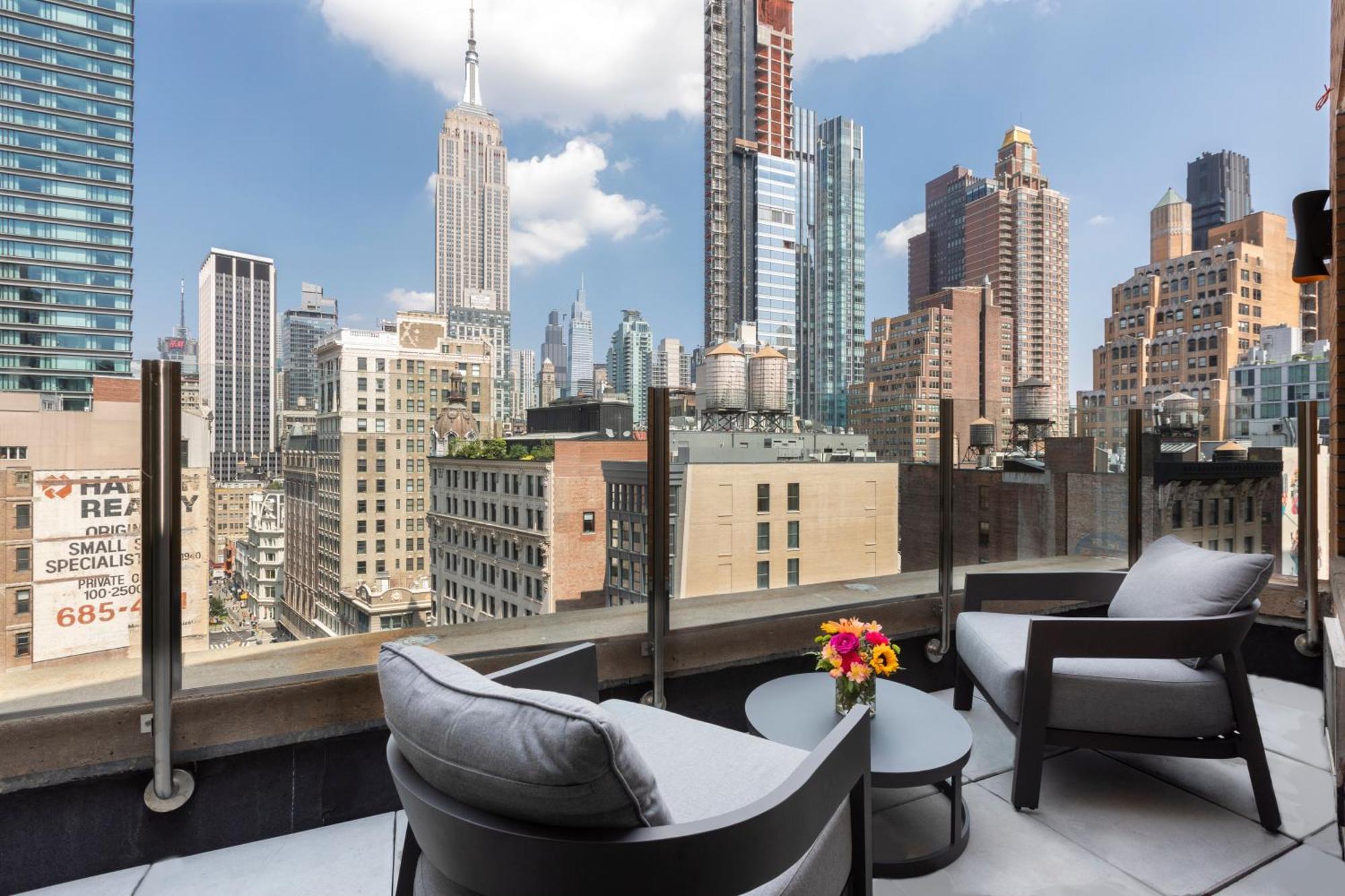 Broadway Plaza Hotel Нью-Йорк Экстерьер фото